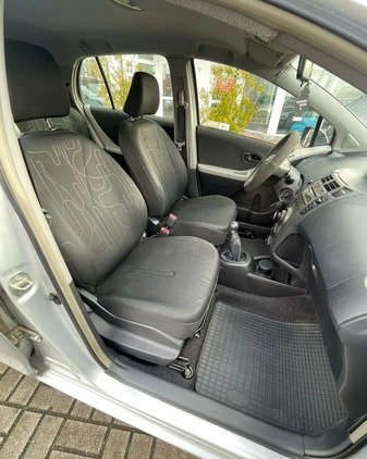 Toyota Yaris cena 18900 przebieg: 163000, rok produkcji 2010 z Olsztyn małe 254